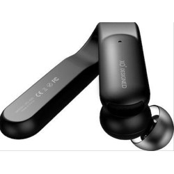 XO Bluetooth earphone B30 black to the right ear